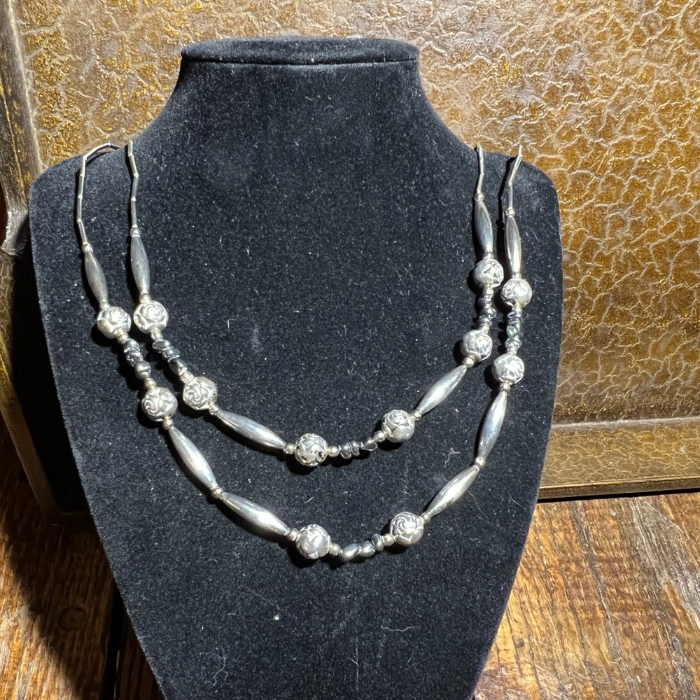 Vintage silver necklace- Rose beads